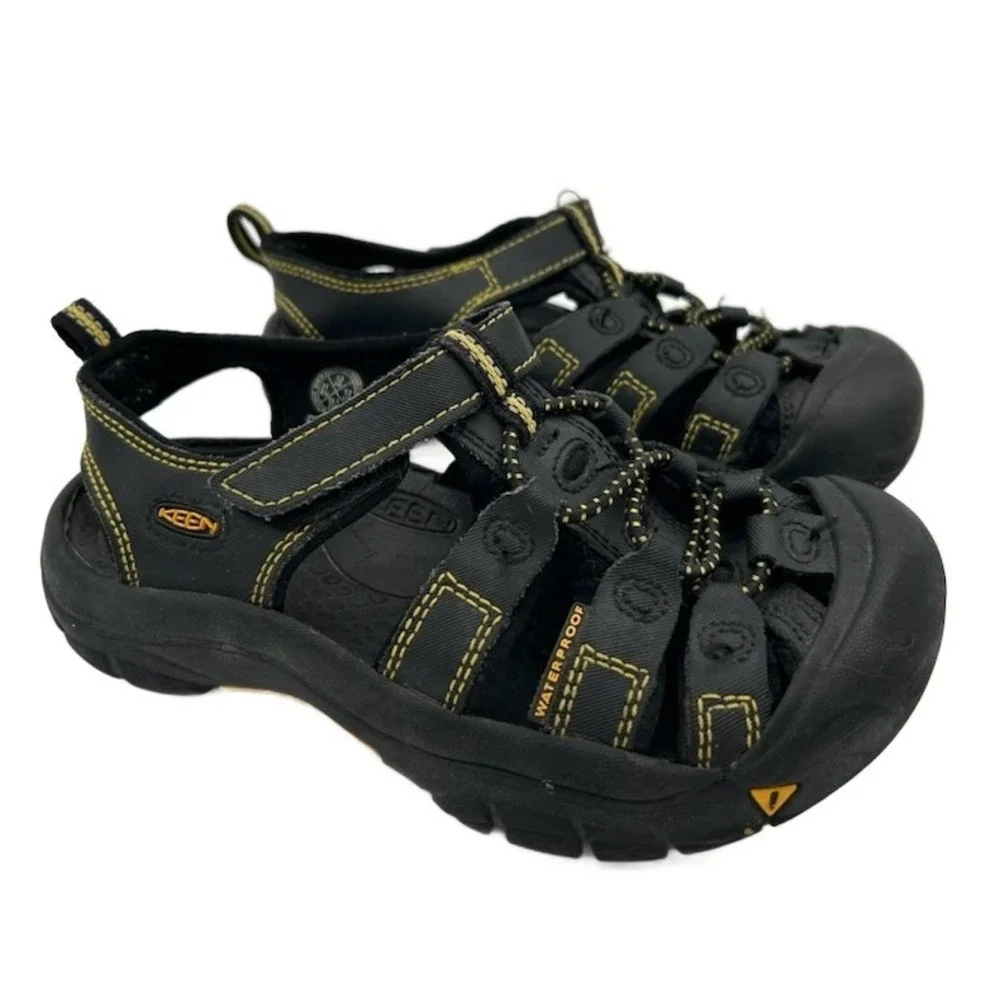 KEEN Youth Kids Size 13 US Newport H2 Water Sandals Black Yellow